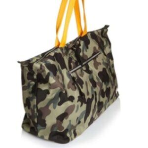 Shorty Love Weekender bag